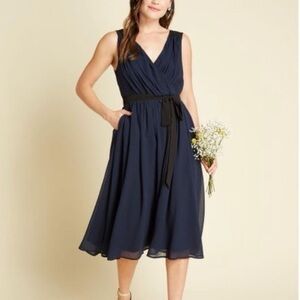 ModCloth Wholly Romantic Dress Midi NWT Sash Size Medium Grecian Navy Blue
